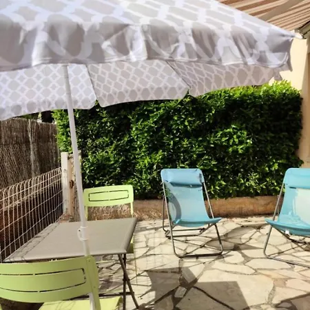 Résidence Marie Louise - De 35m2 Avec 4 Couchages à Sanary-sur-mer Proche Des Plages Mae-9824