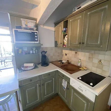 Marie Louise - Agreable De 35m2 Avec 4 Couchages A Six Fours Les Plages Proche Des Plages Mae-9824 *